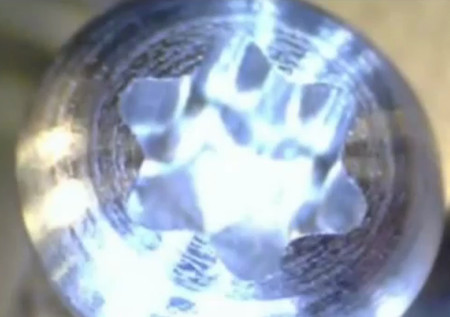 铣削梅花图案.jpg 铣削梅花图案.jpg