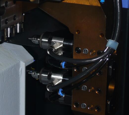 斯大走心机加装高频铣BM-322FL.jpg 斯大走心机加装高频铣BM-322FL.jpg