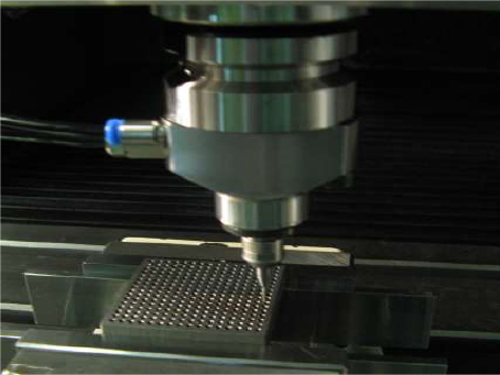 φ1.5mm螺纹铣刀加工