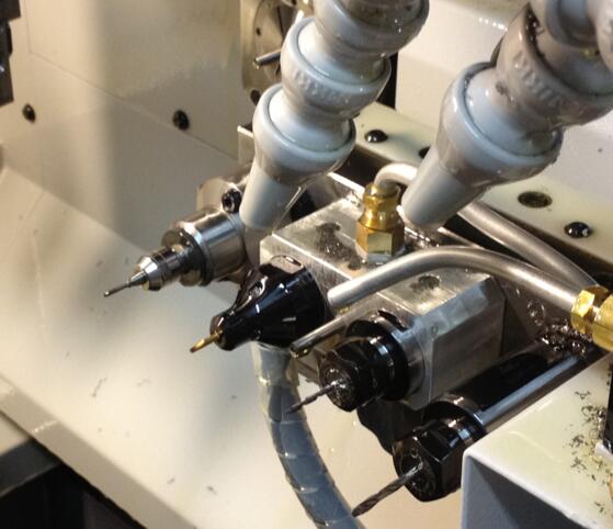 高频铣bm-320f.jpg 高频铣bm-320f.jpg