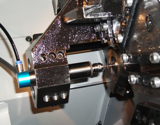 <a href='/zouxinjigaopinx.htm' class='keys' title='点击查看关于高频铣的相关信息' target='_blank'>高频铣</a>彩博888BM-319.png