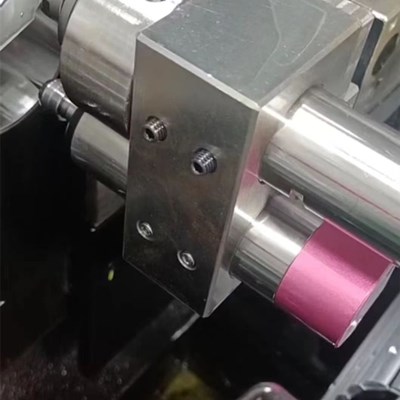 走心机加装msiy<a href='gaosuzhuzhou.htm' class='keys' title='点击查看关于电主轴的相关信息' target='_blank'>电主轴</a>.jpg