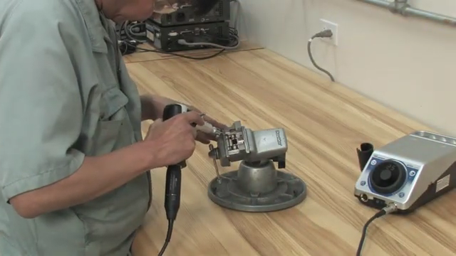 NLS-100往复式打磨机.png NLS-100往复式打磨机.png