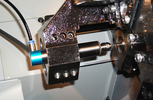 走心机侧面<a href='/zouxinjigaopinx.htm' class='keys' title='点击查看关于高频铣的相关信息' target='_blank'>高频铣</a>.png